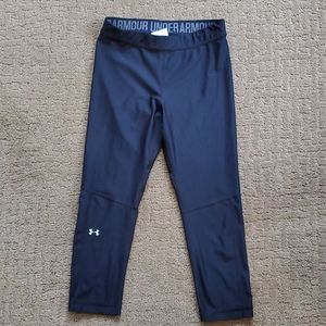 Under Armour black Capri leggings